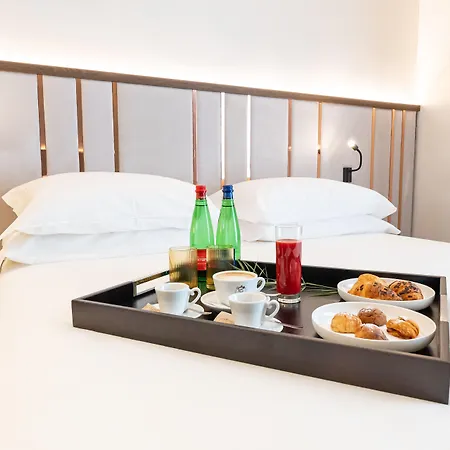 ゲストハウス Agra ナポリ