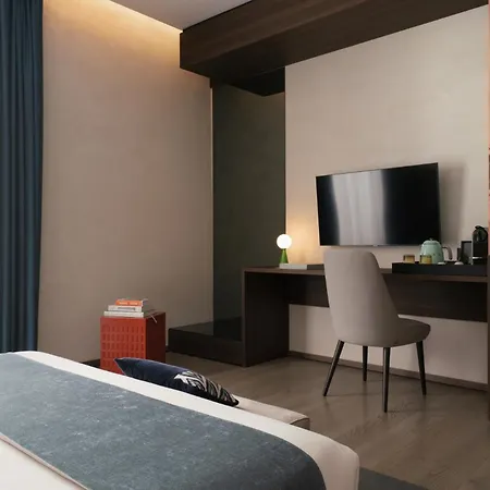 Agra Πανσιόν 4*