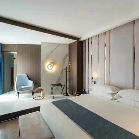 Agra Affittacamere 4*
