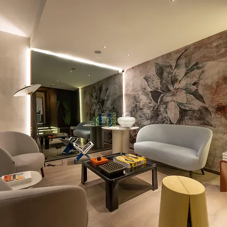 Agra Πανσιόν 4*