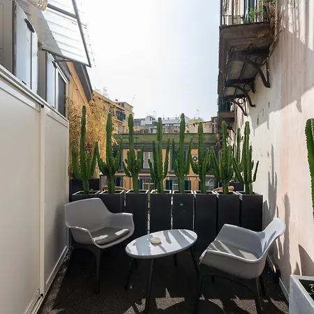 Agra 4* Νάπολη